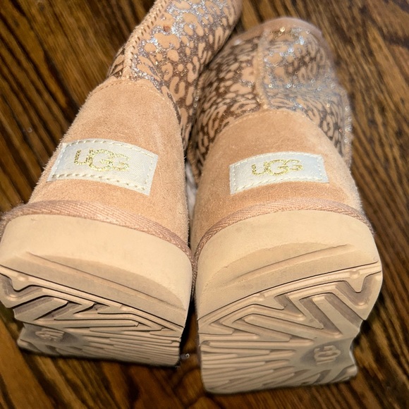 Uggs classic cheetah print - Picture 4 of 4